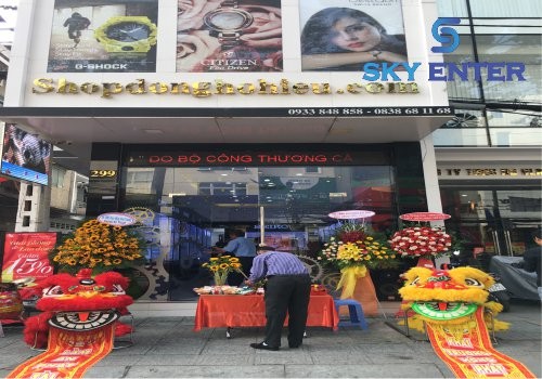 cung-cap-cho-thue-mua-lan-shop-dong-ho-hieu